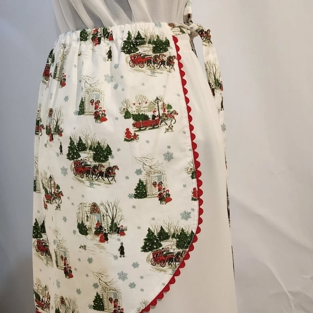 Handmade Vintage Style Christmas Apron White Red Green Rick Rack Trim Large